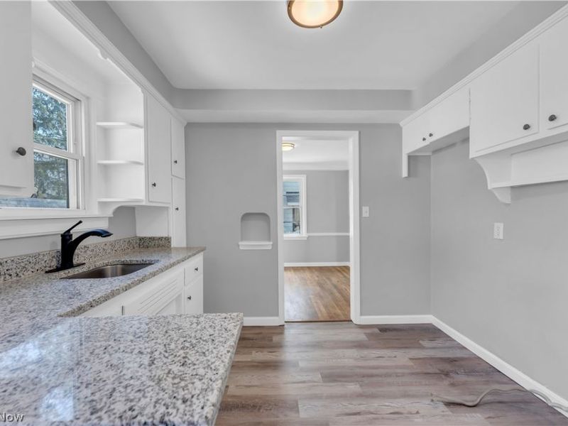 16705 Glendale Avenue, Cleveland, OH 44128 Photo 11