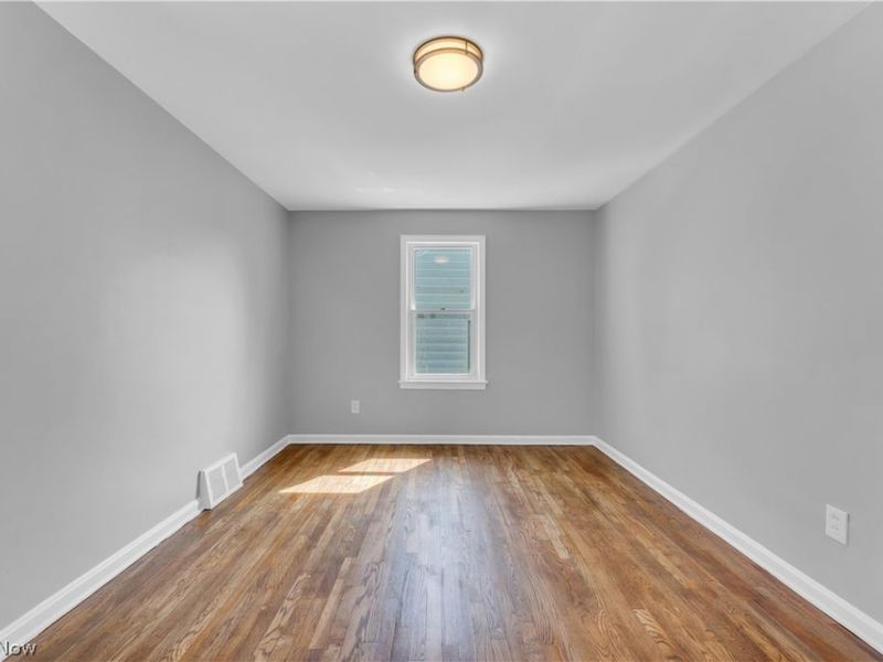 16705 Glendale Avenue, Cleveland, OH 44128 Photo 18