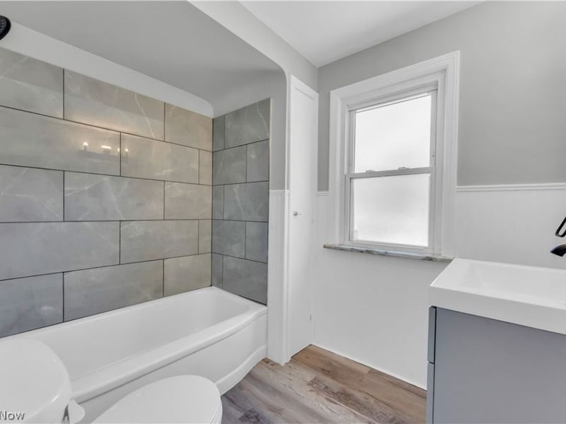 16705 Glendale Avenue, Cleveland, OH 44128 Photo 22