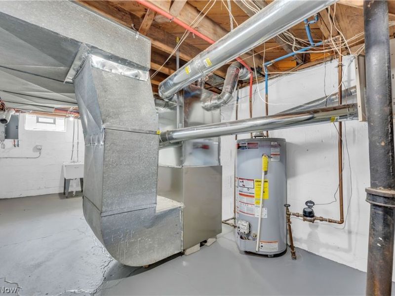 16705 Glendale Avenue, Cleveland, OH 44128 Photo 27