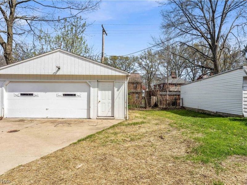 16705 Glendale Avenue, Cleveland, OH 44128 Photo 28