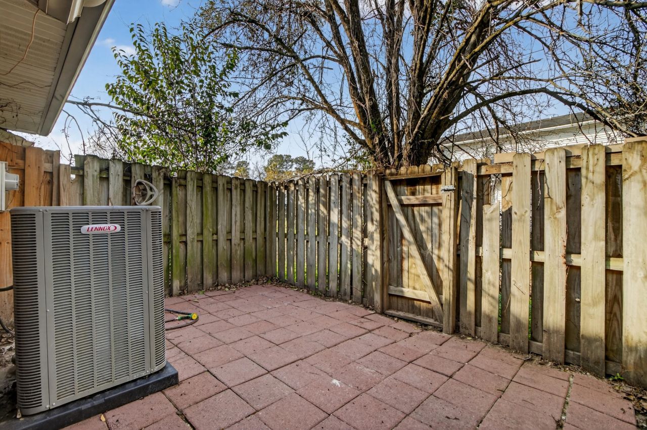 6248 Lucille Drive Photo 17