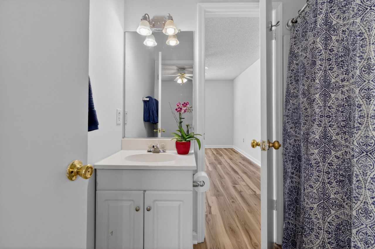 6248 Lucille Drive Photo 22