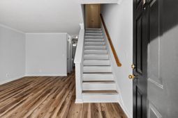 6248 Lucille Drive photo 4