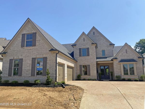 8054 Old Addison Drive, Olive Branch, MS 38654
