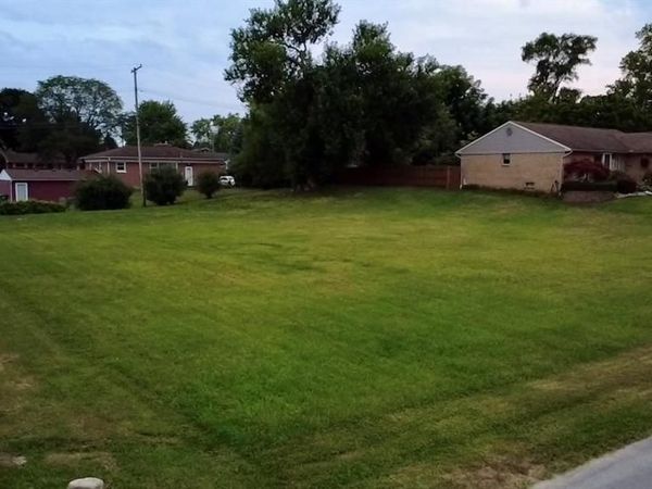 31525 Windsor Street , Garden City, MI 48135