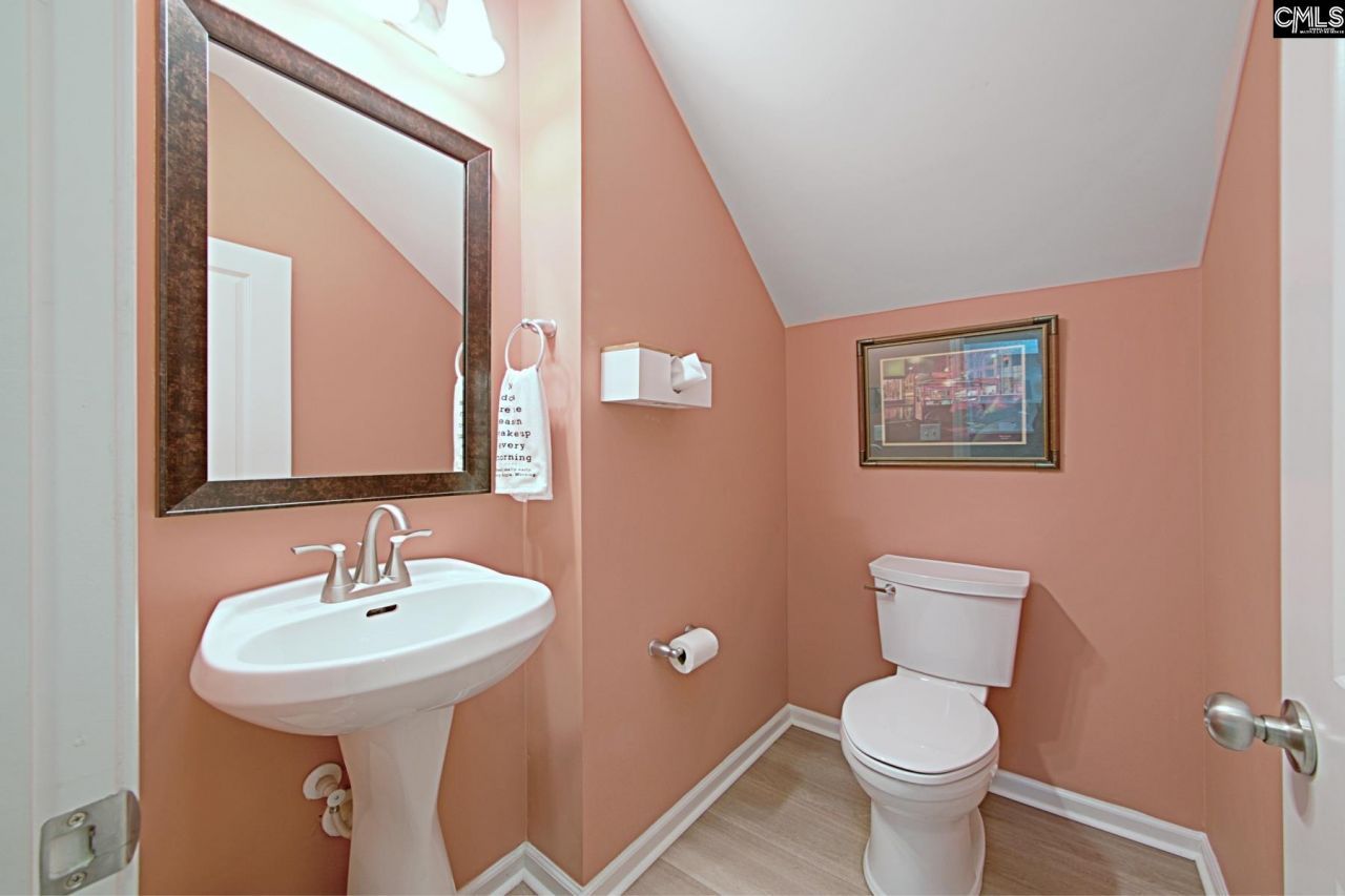 634 Bluff Pointe Photo 16