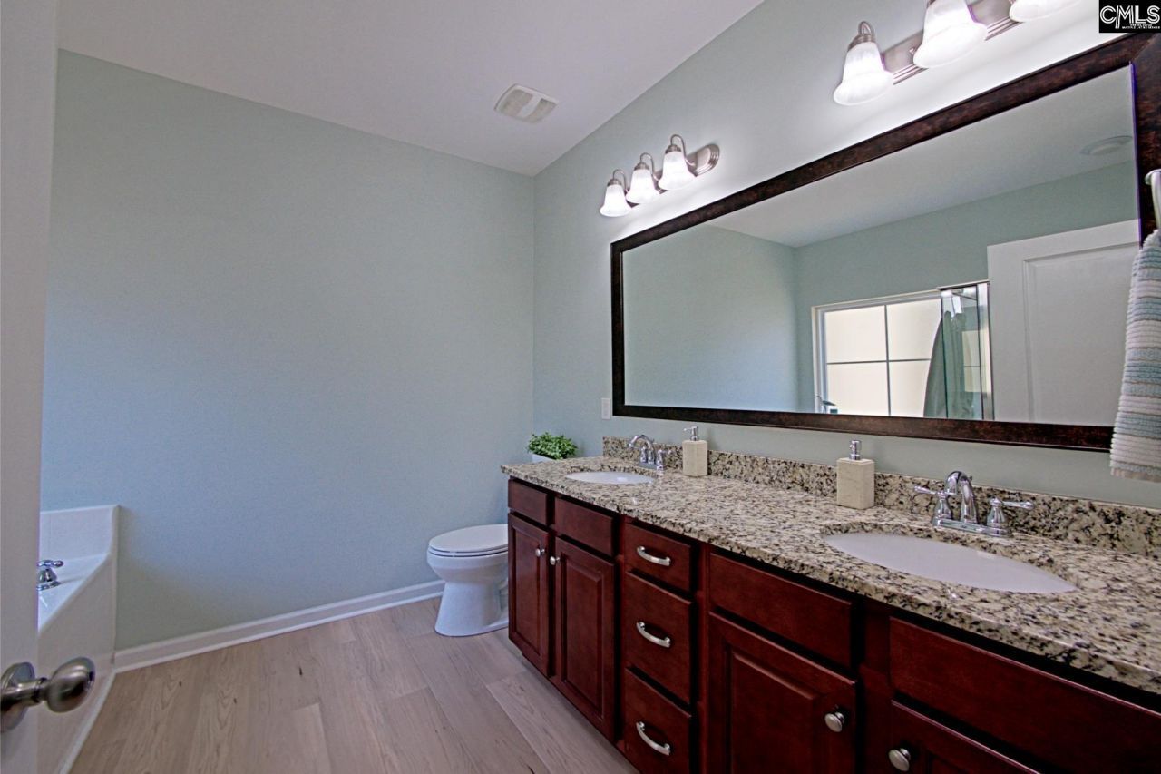 634 Bluff Pointe Photo 23