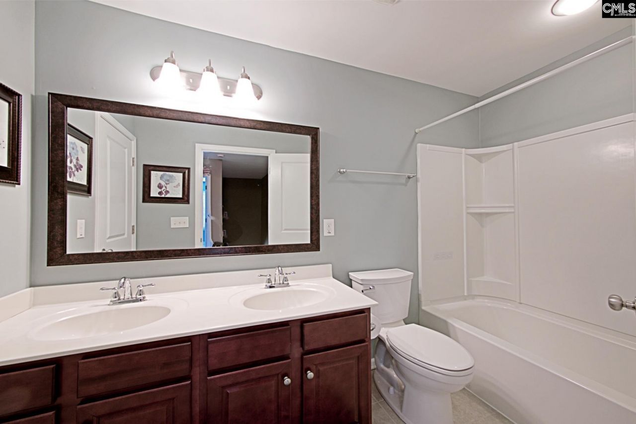 634 Bluff Pointe Photo 32