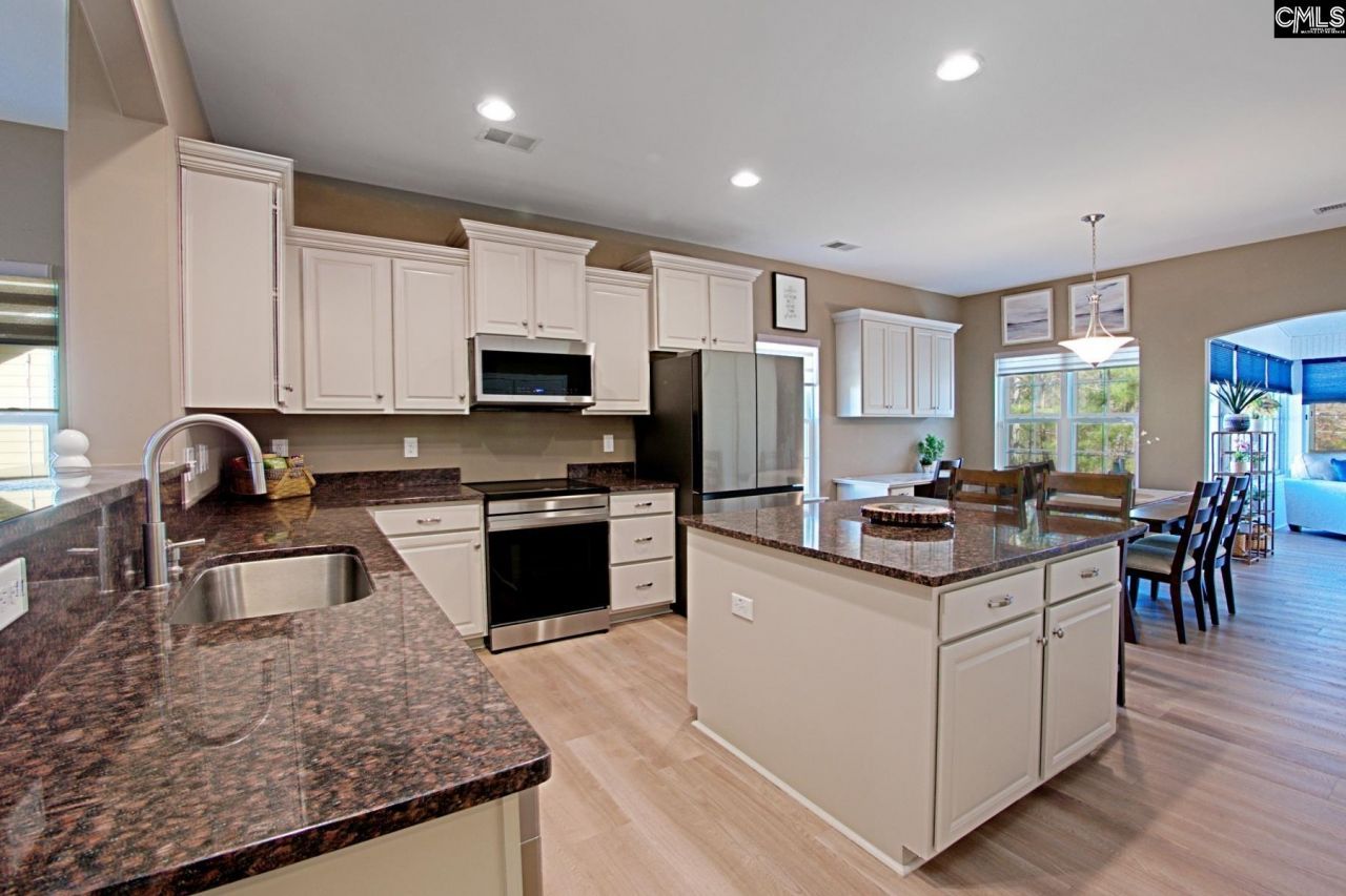 634 Bluff Pointe Photo 6