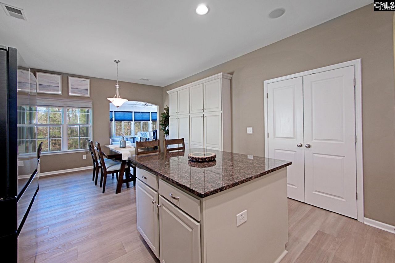 634 Bluff Pointe Photo 7