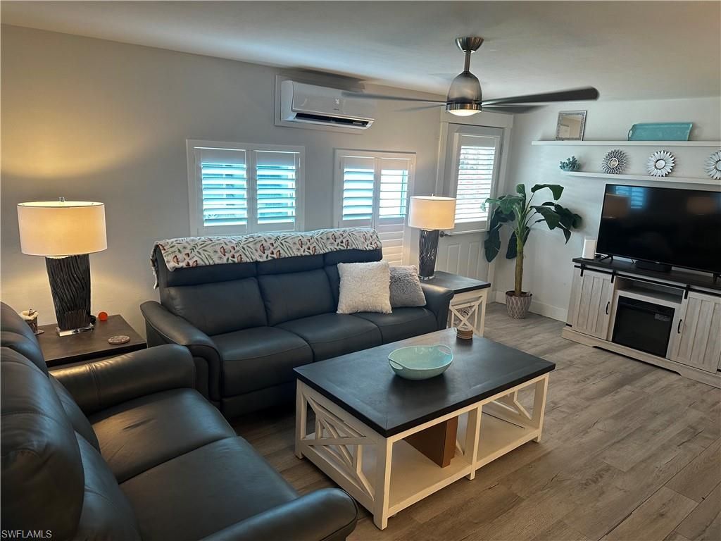 170 Pine Key Ln, Unit 13, Naples, FL 34114 Photo