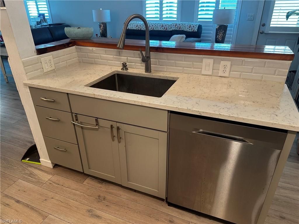 170 Pine Key Ln, Unit 13, Naples, FL 34114 Photo