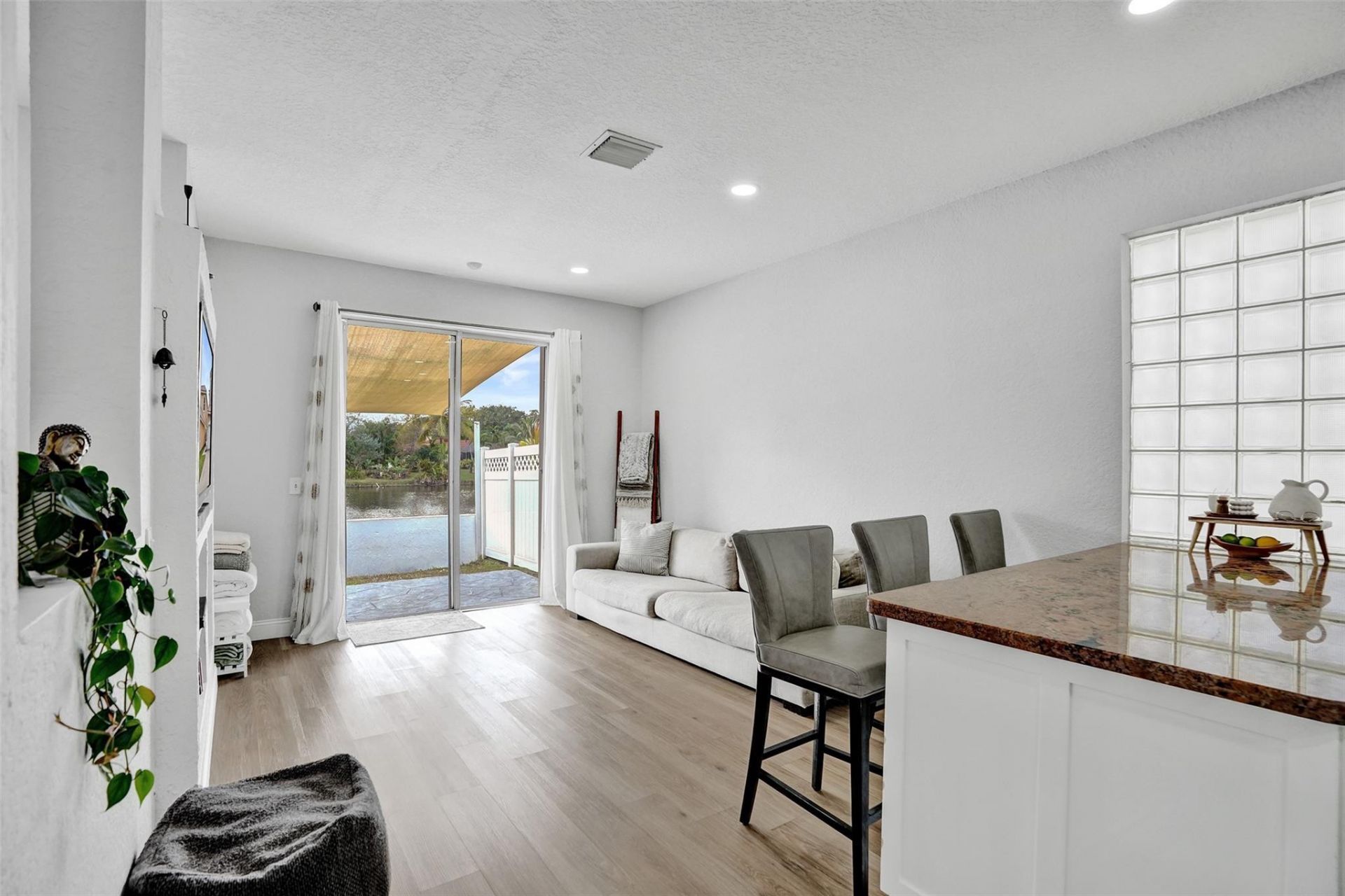 9814 NW 1st Manor, Coral Springs, FL 33071 Photo