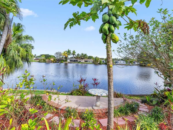 11831 NW 31st Place, Sunrise, FL 33323