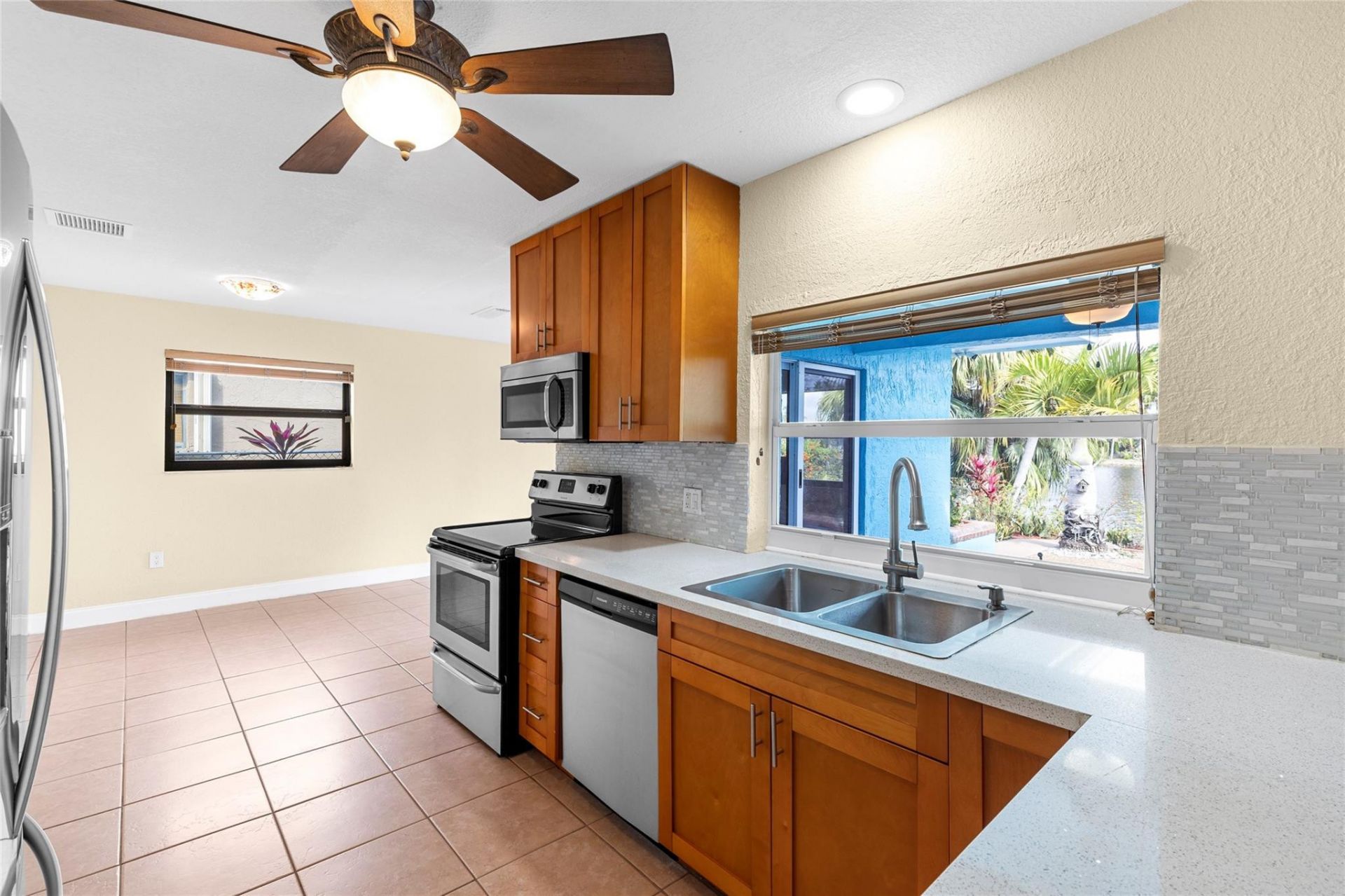 11831 NW 31st Place, Sunrise, FL 33323 Photo