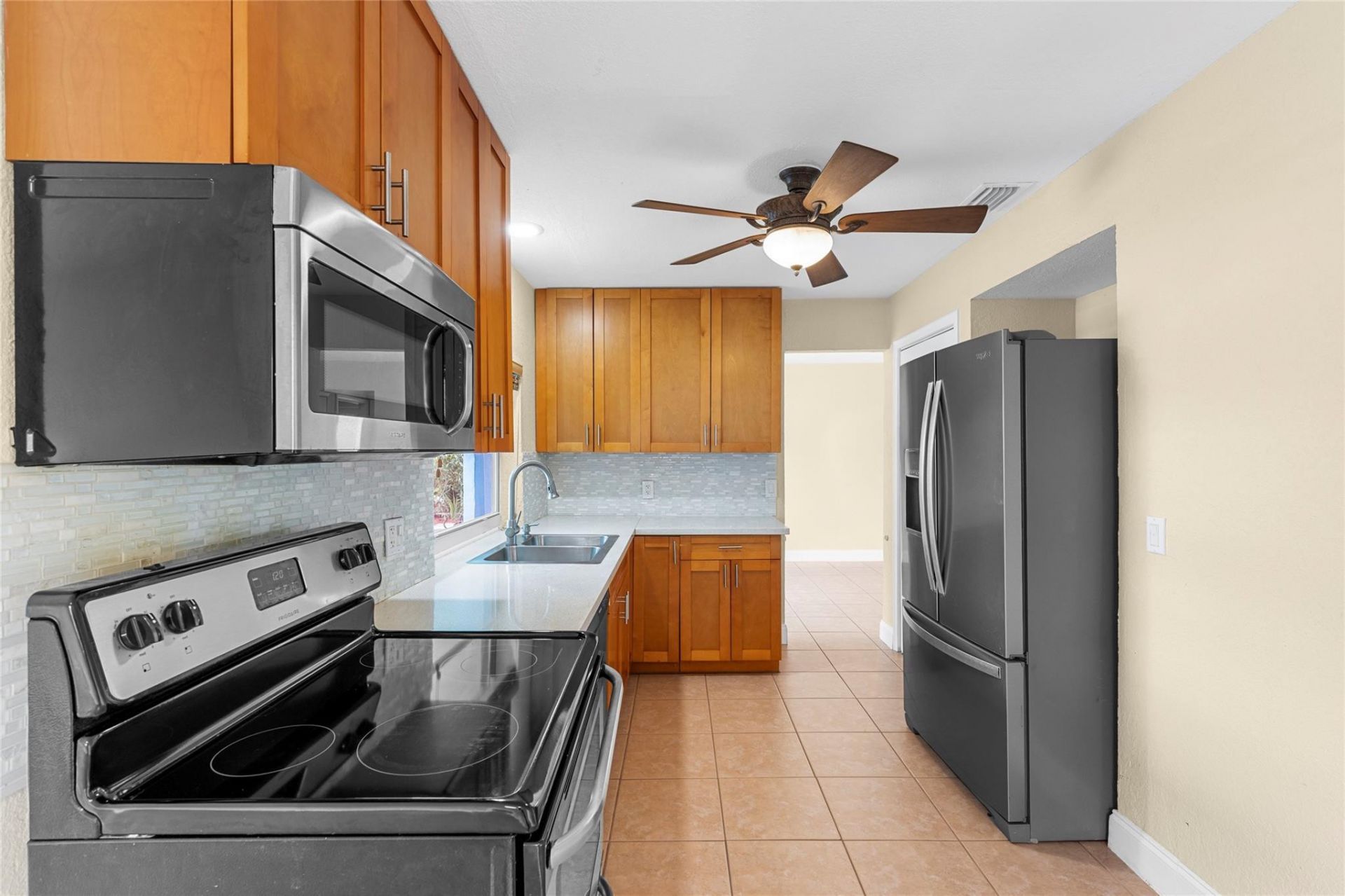 11831 NW 31st Place, Sunrise, FL 33323 Photo