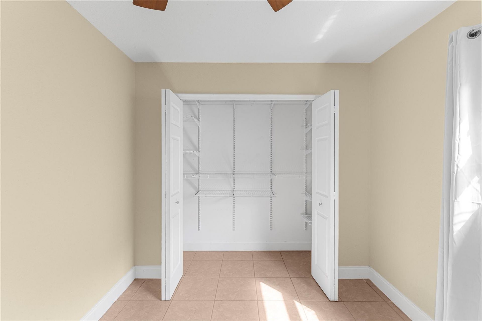 11831 NW 31st Place, Sunrise, FL 33323 Photo