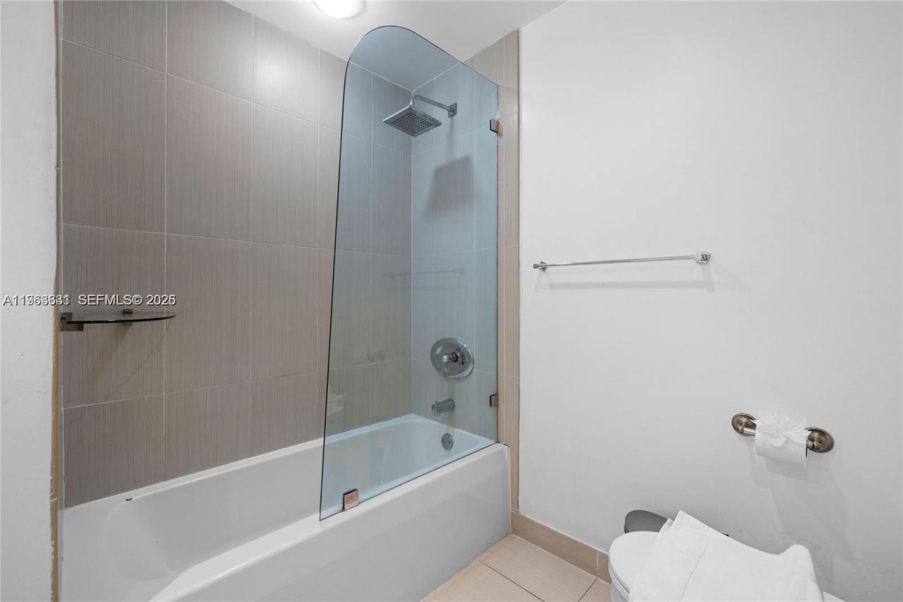 3250 NE 1st Ave, Unit 515, Miami, FL 33137 Photo