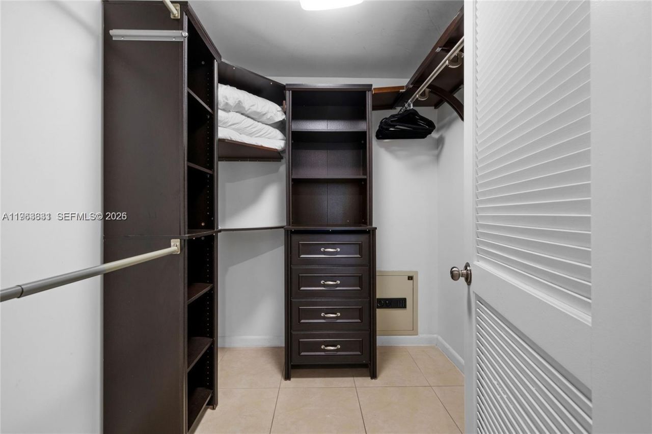 3250 NE 1st Ave, Unit 515, Miami, FL 33137 Photo