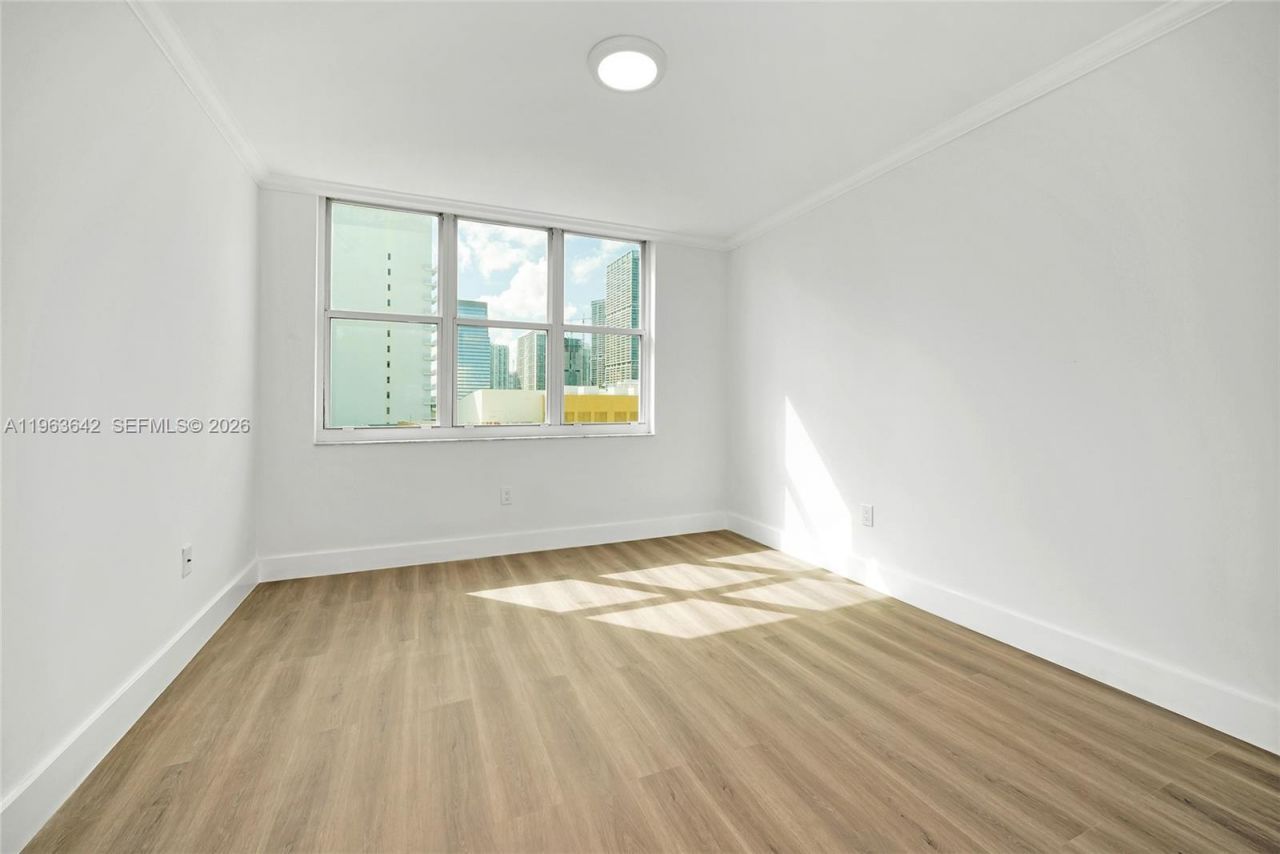 800 Claughton Island Dr, Unit 905, Miami, FL 33131 Photo