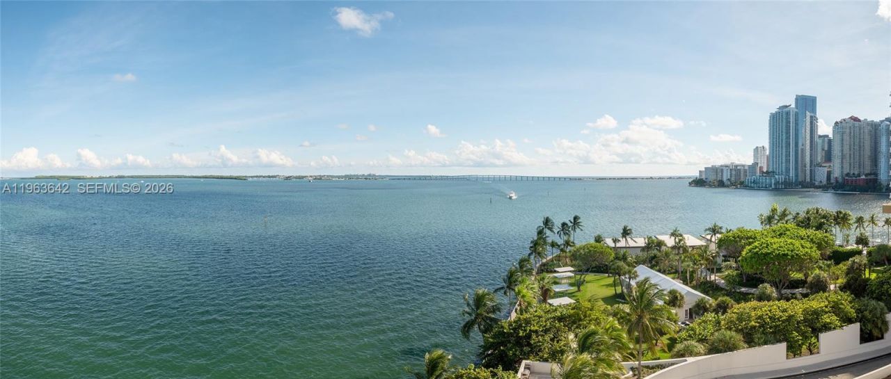 800 Claughton Island Dr, Unit 905, Miami, FL 33131 Photo