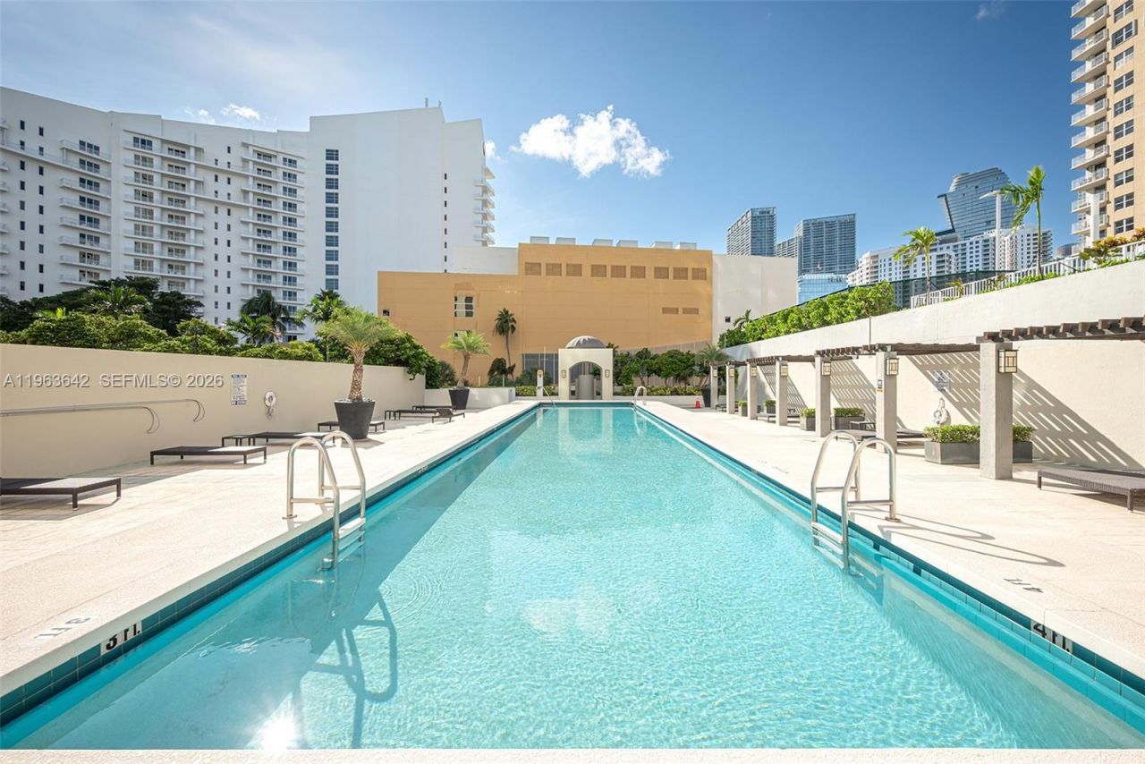 800 Claughton Island Dr, Unit 905, Miami, FL 33131 Photo