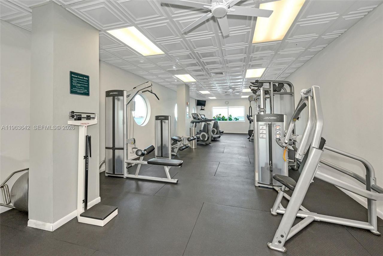 800 Claughton Island Dr, Unit 905, Miami, FL 33131 Photo