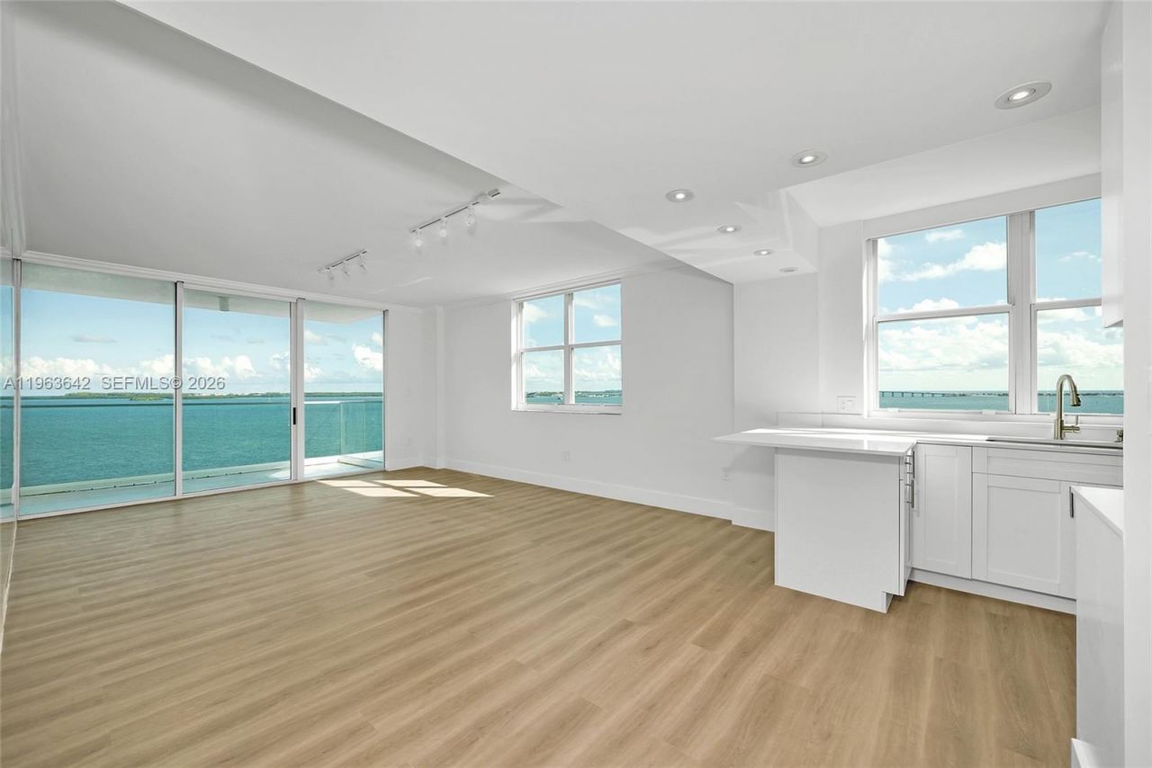 800 Claughton Island Dr, Unit 905, Miami, FL 33131 Photo