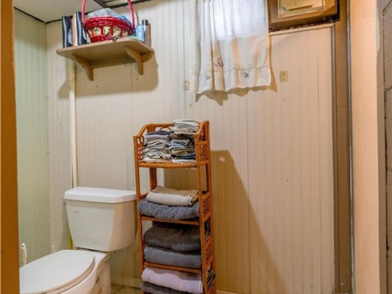 221 E Fetter Lane, Gnadenhutten, OH 44629 Photo 22