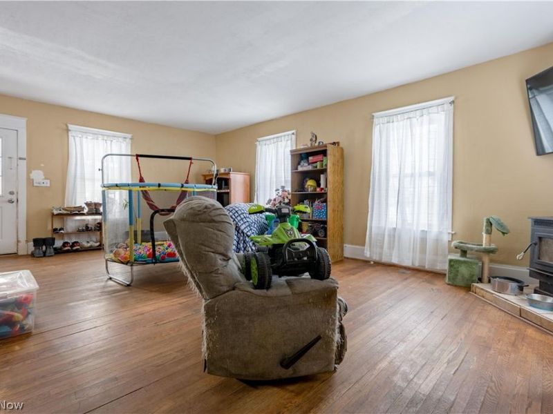 221 E Fetter Lane, Gnadenhutten, OH 44629 Photo 4