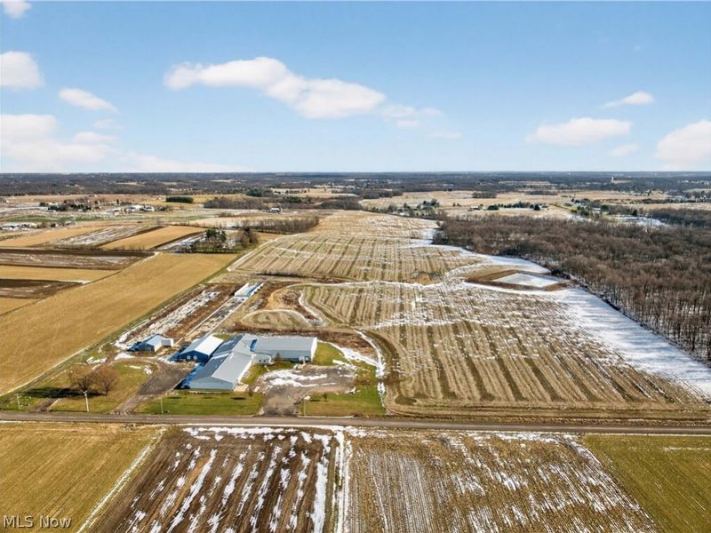 Deerfield Avenue NW, Dalton, OH 44618 Photo 2