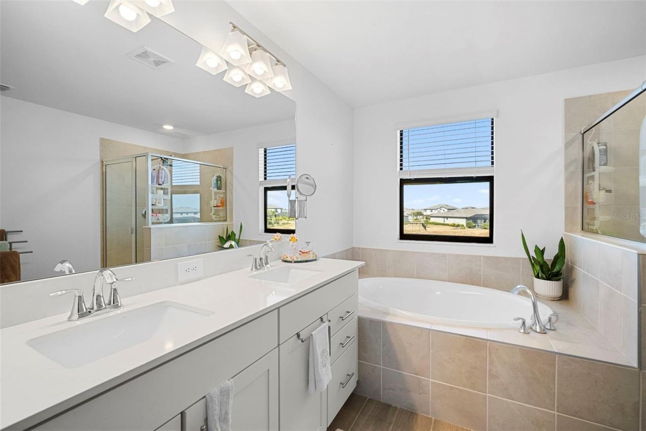 15449 White Linen Drive, Bradenton, FL 34211 Photo