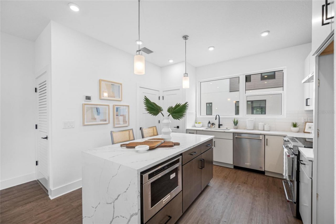 315 15th Street N, Saint Petersburg, FL 33705 Photo