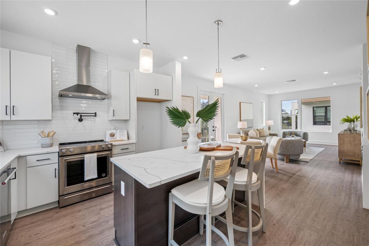 315 15th Street N, Saint Petersburg, FL 33705 Photo