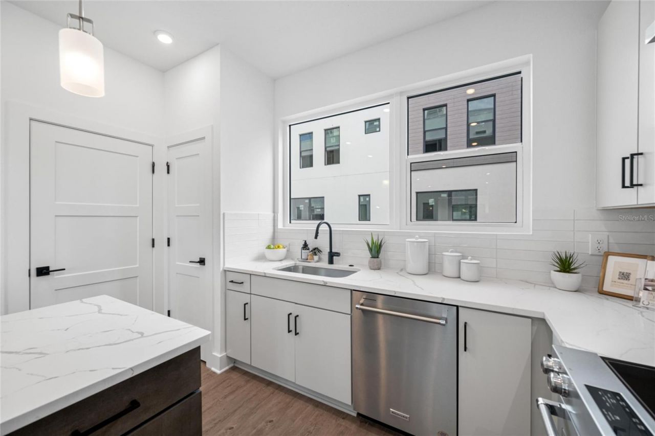 315 15th Street N, Saint Petersburg, FL 33705 Photo