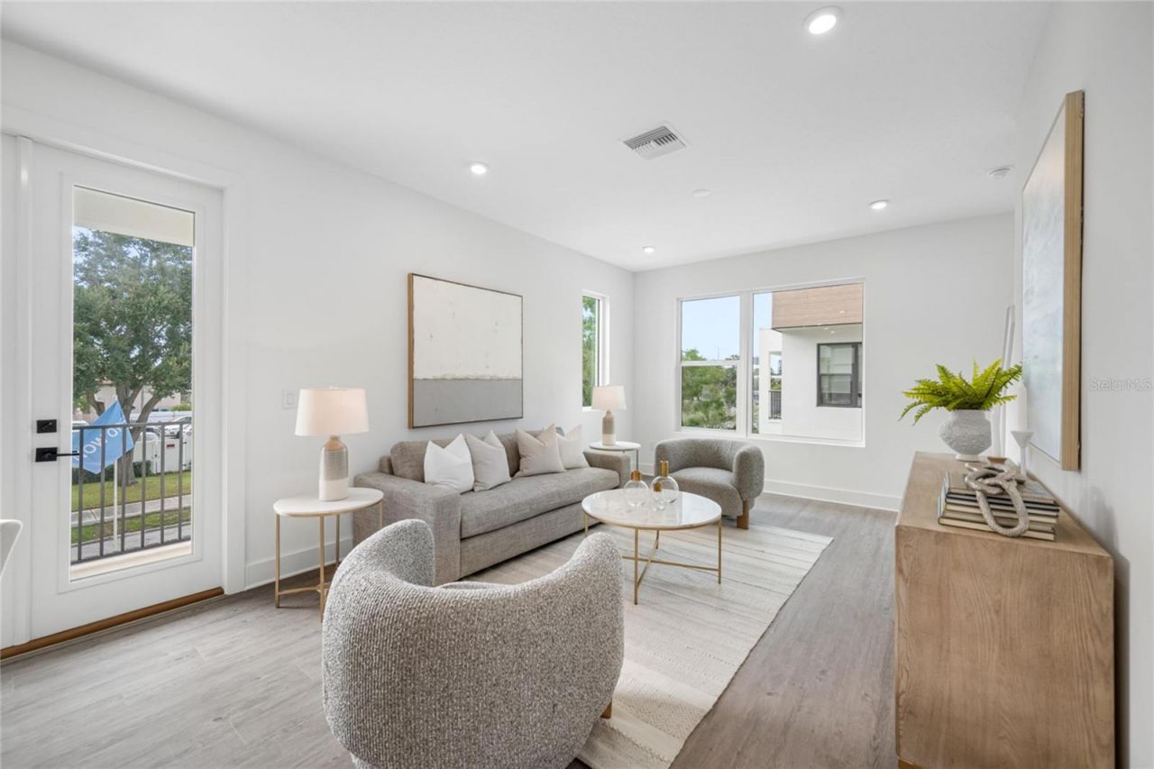 315 15th Street N, Saint Petersburg, FL 33705 Photo