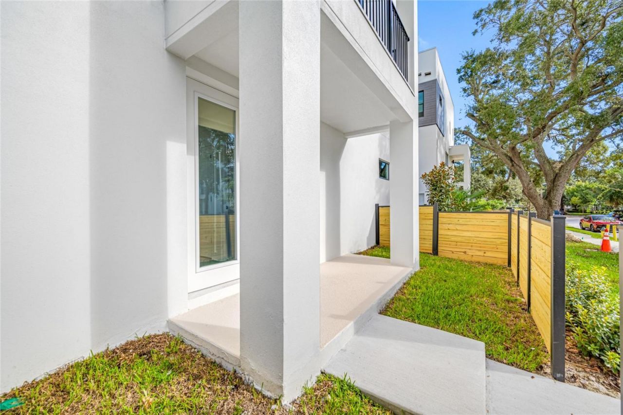 315 15th Street N, Saint Petersburg, FL 33705 Photo