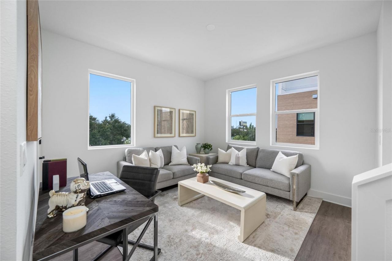 315 15th Street N, Saint Petersburg, FL 33705 Photo