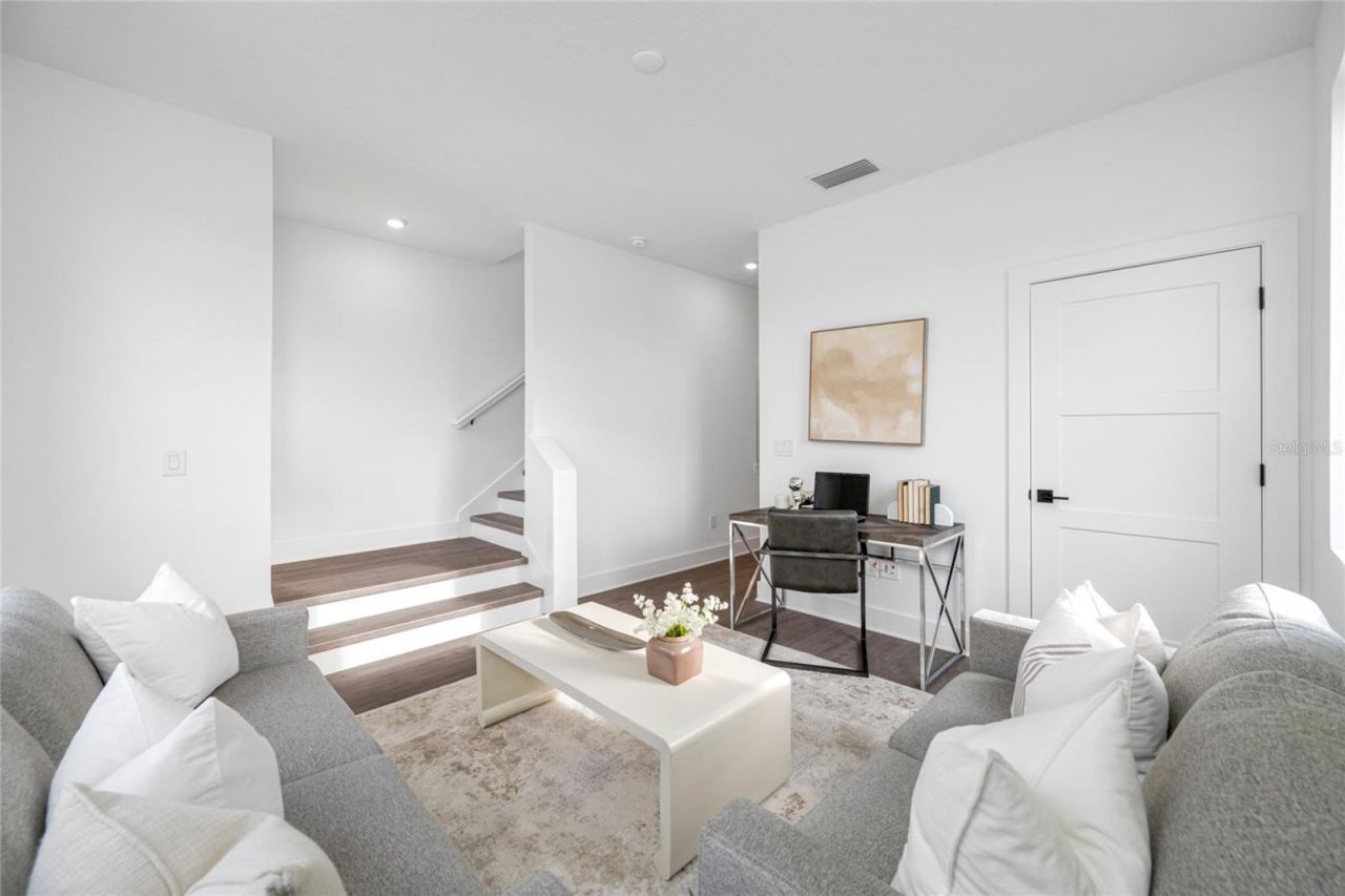 315 15th Street N, Saint Petersburg, FL 33705 Photo