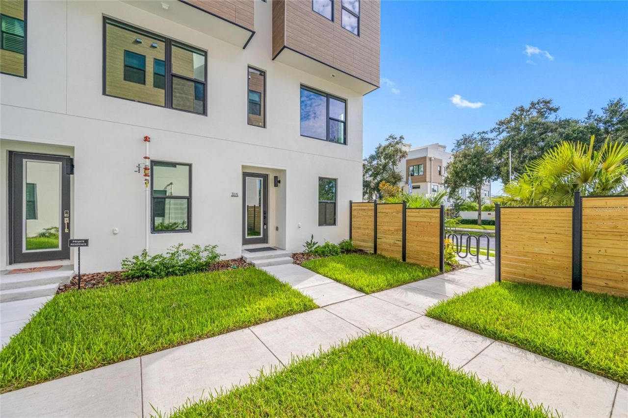 315 15th Street N, Saint Petersburg, FL 33705 Photo