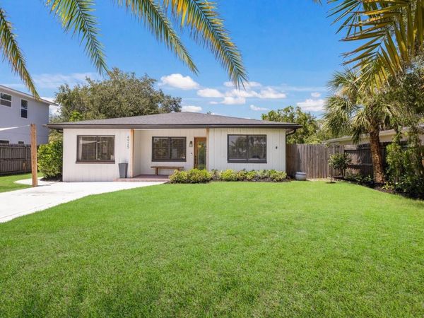 4925 REMINGTON DRIVE, SARASOTA, FL 34234