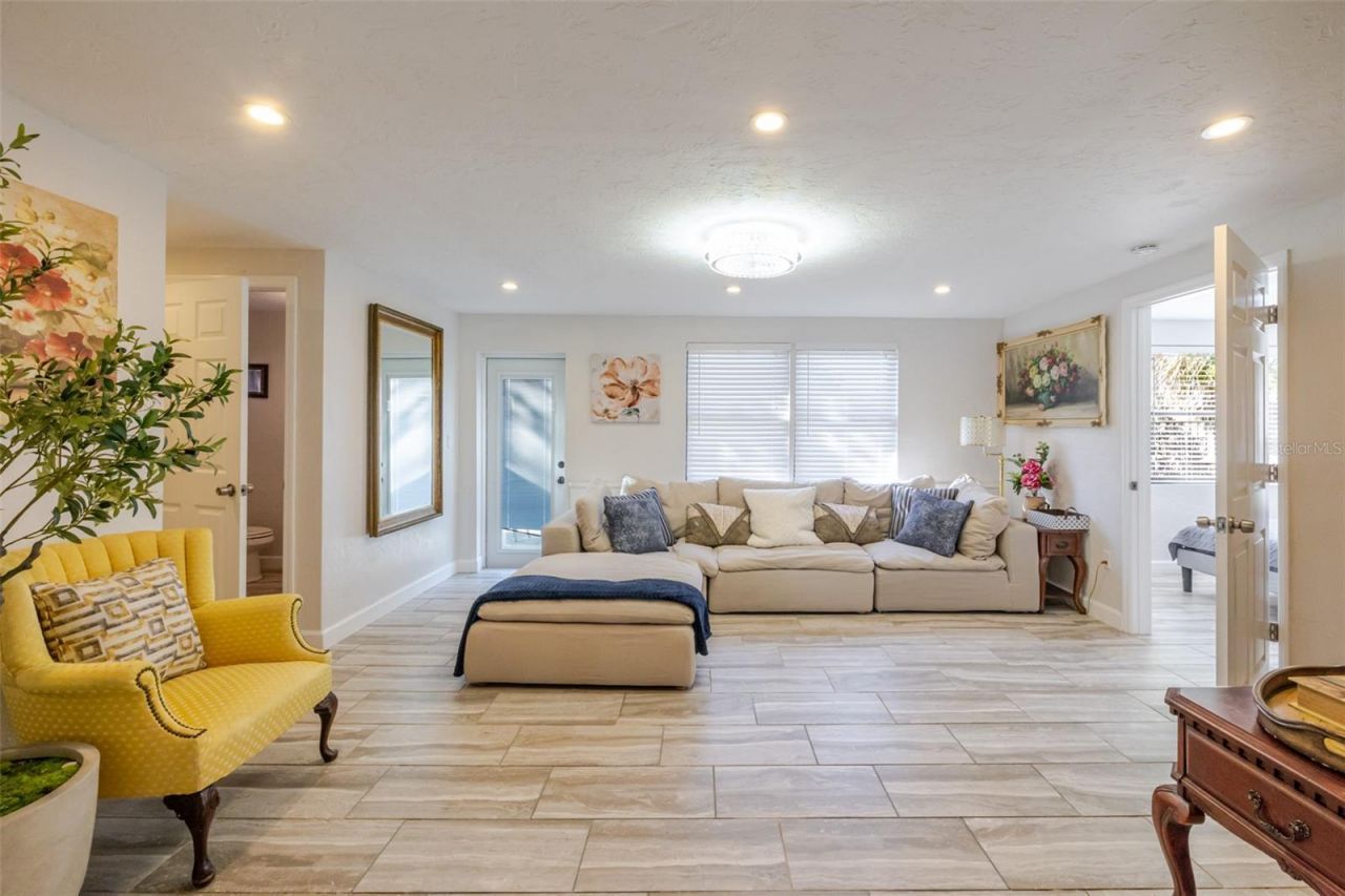 4925 Remington Drive, Sarasota, FL 34234 Photo