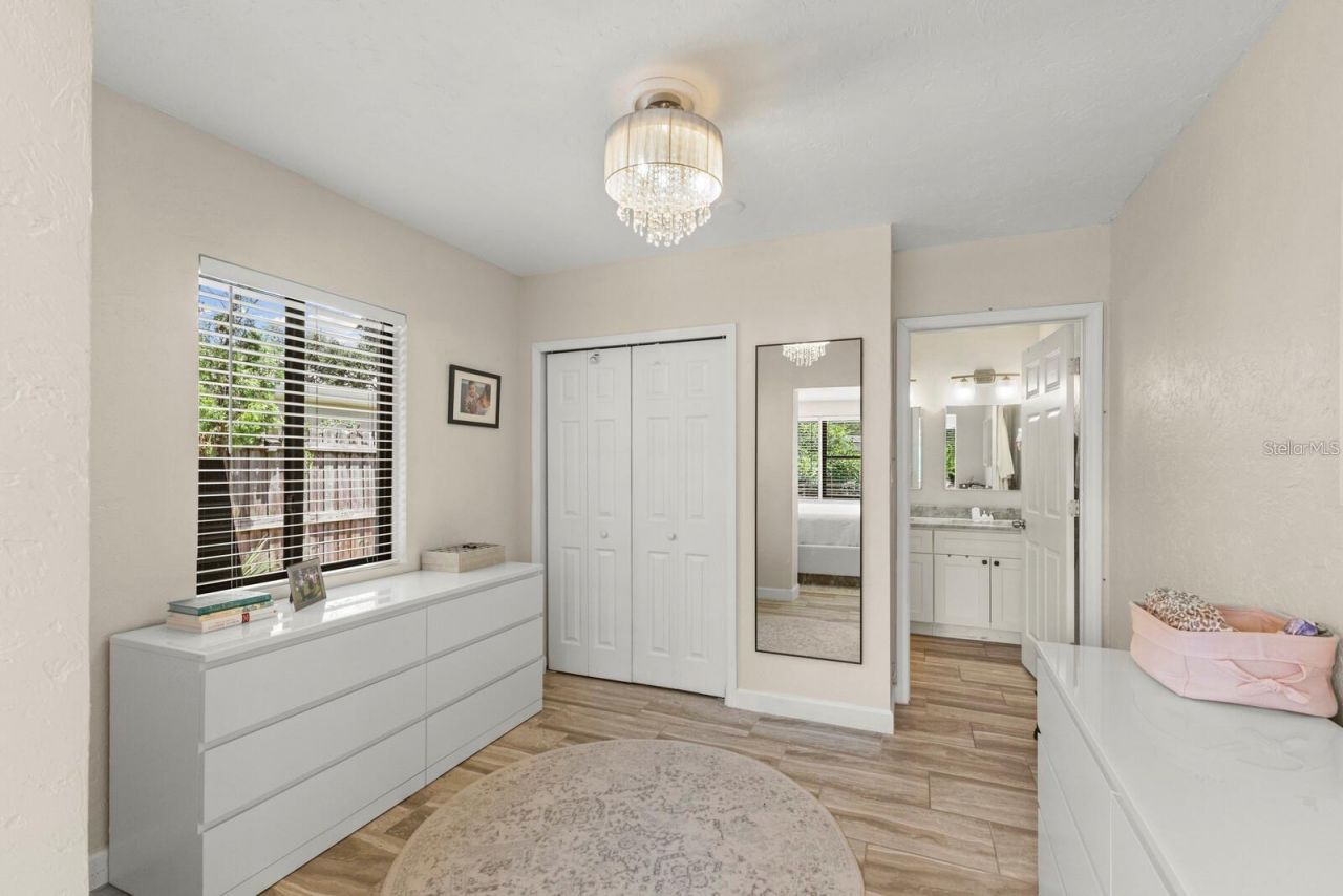 4925 Remington Drive, Sarasota, FL 34234 Photo