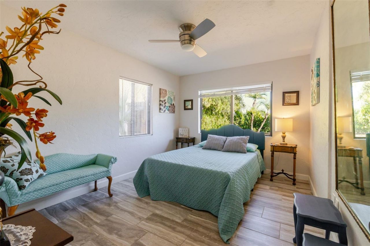 4925 Remington Drive, Sarasota, FL 34234 Photo