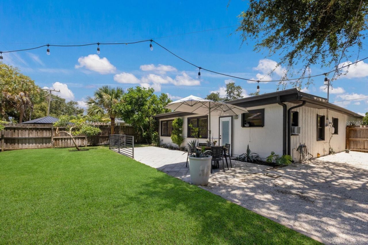 4925 Remington Drive, Sarasota, FL 34234 Photo