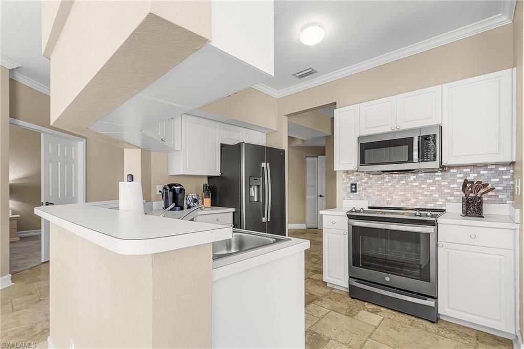 9060 Palmas Grandes Blvd, Unit 201, Bonita Springs, FL 34135 Photo