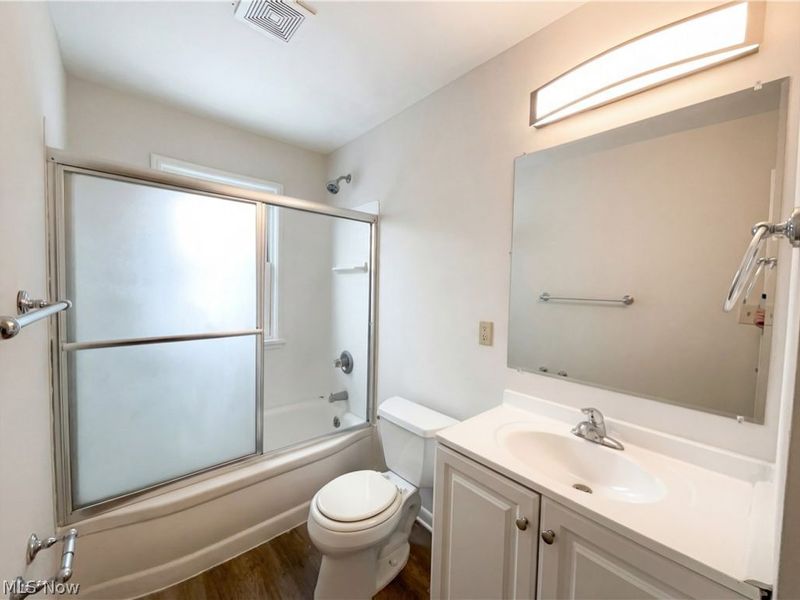 75 Greencroft Road, Bedford, OH 44146 Photo 6