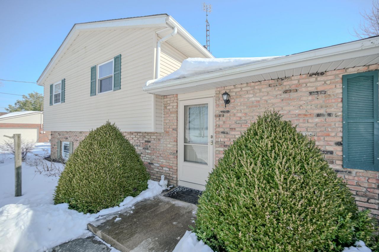 5670 Prairie Road, Springfield, OH 45502 Main Photo