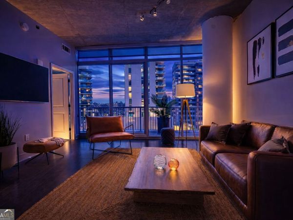 44 PEACHTREE Place NE, Unit 1030, Atlanta, GA 30309